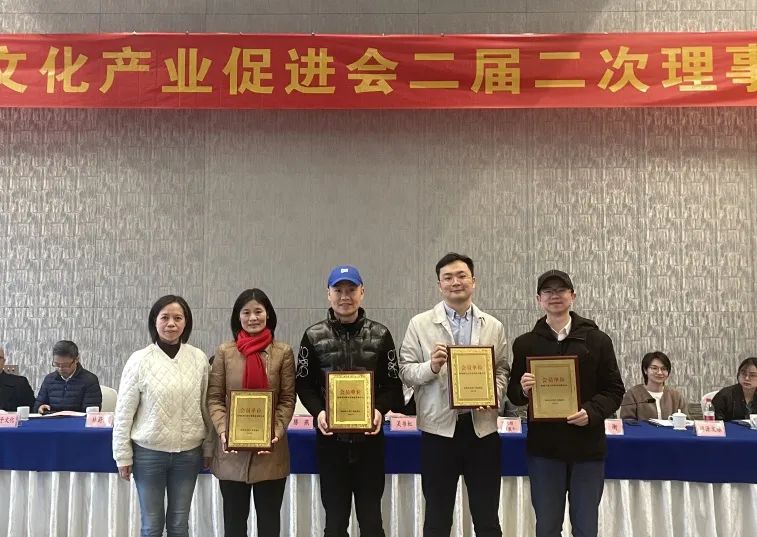 16800690009933780dun.jpg 16800690009933780dun.jpg