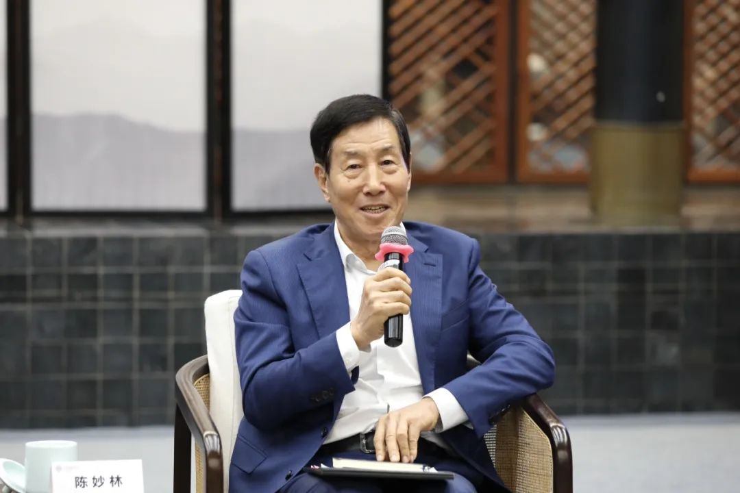 1700703576588161rfaz.jpg 1700703576588161rfaz.jpg