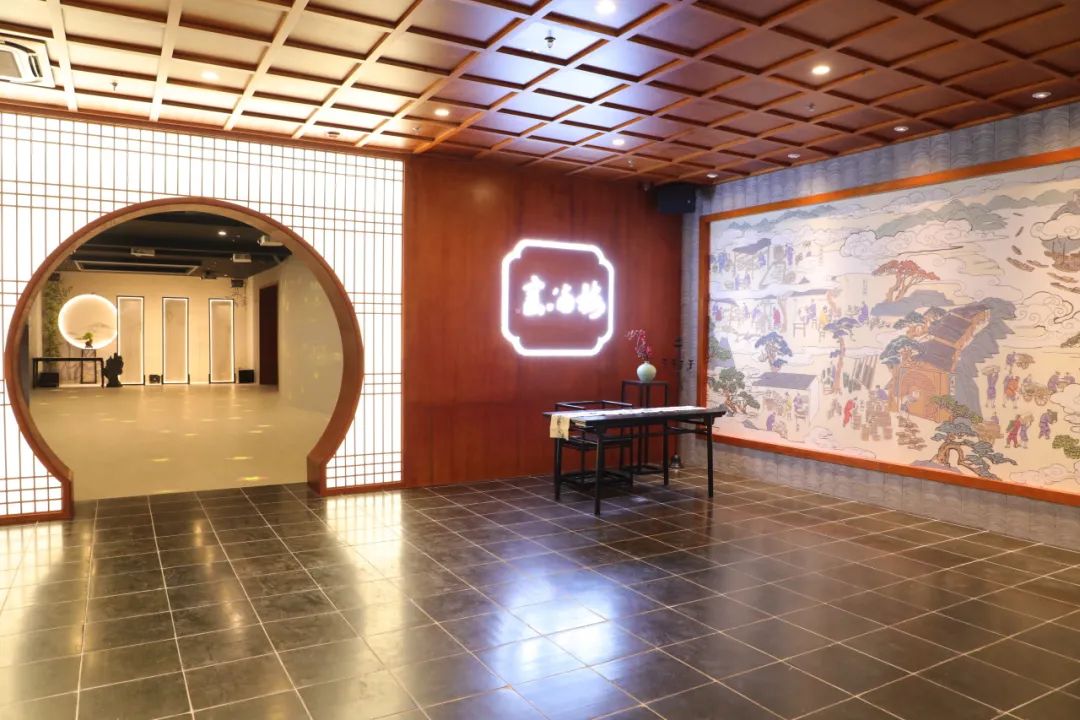 1701079904262148NY44.jpg 1701079904262148NY44.jpg