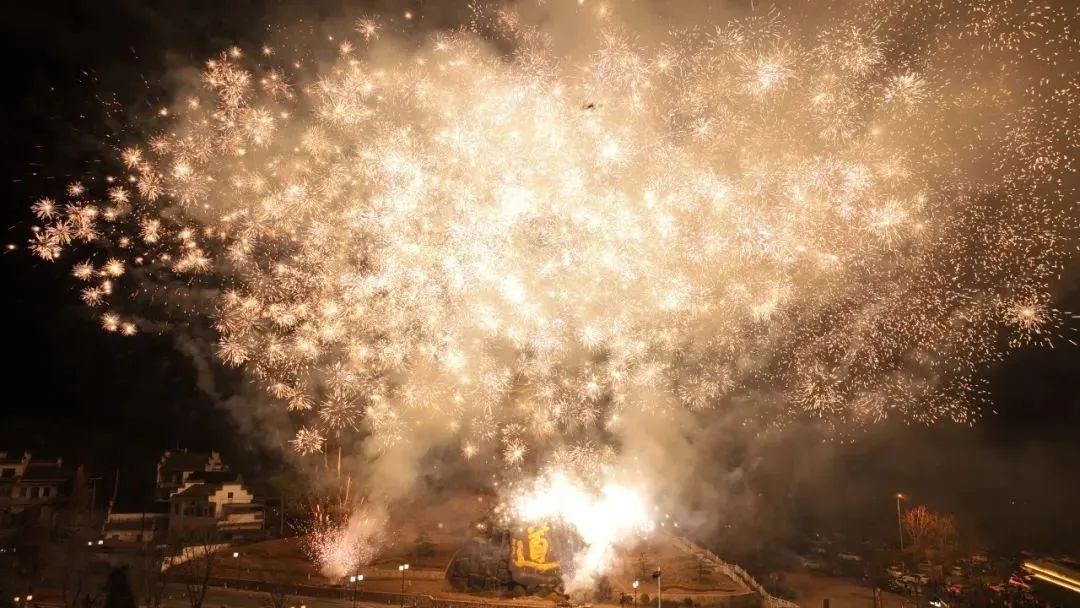 1738806659110436UKl2.jpg 1738806659110436UKl2.jpg